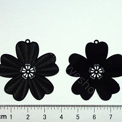 Tvarovaný lakovaný plech - černá květina