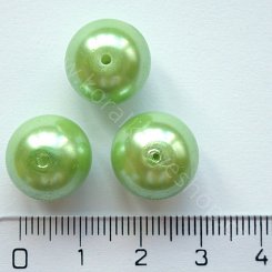 Voskovaná perlička - 13 mm - světle zelená