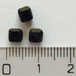 Broušená kostička II - 4 mm - černá