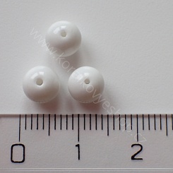 Porcelánová kulička bílá 6 mm
